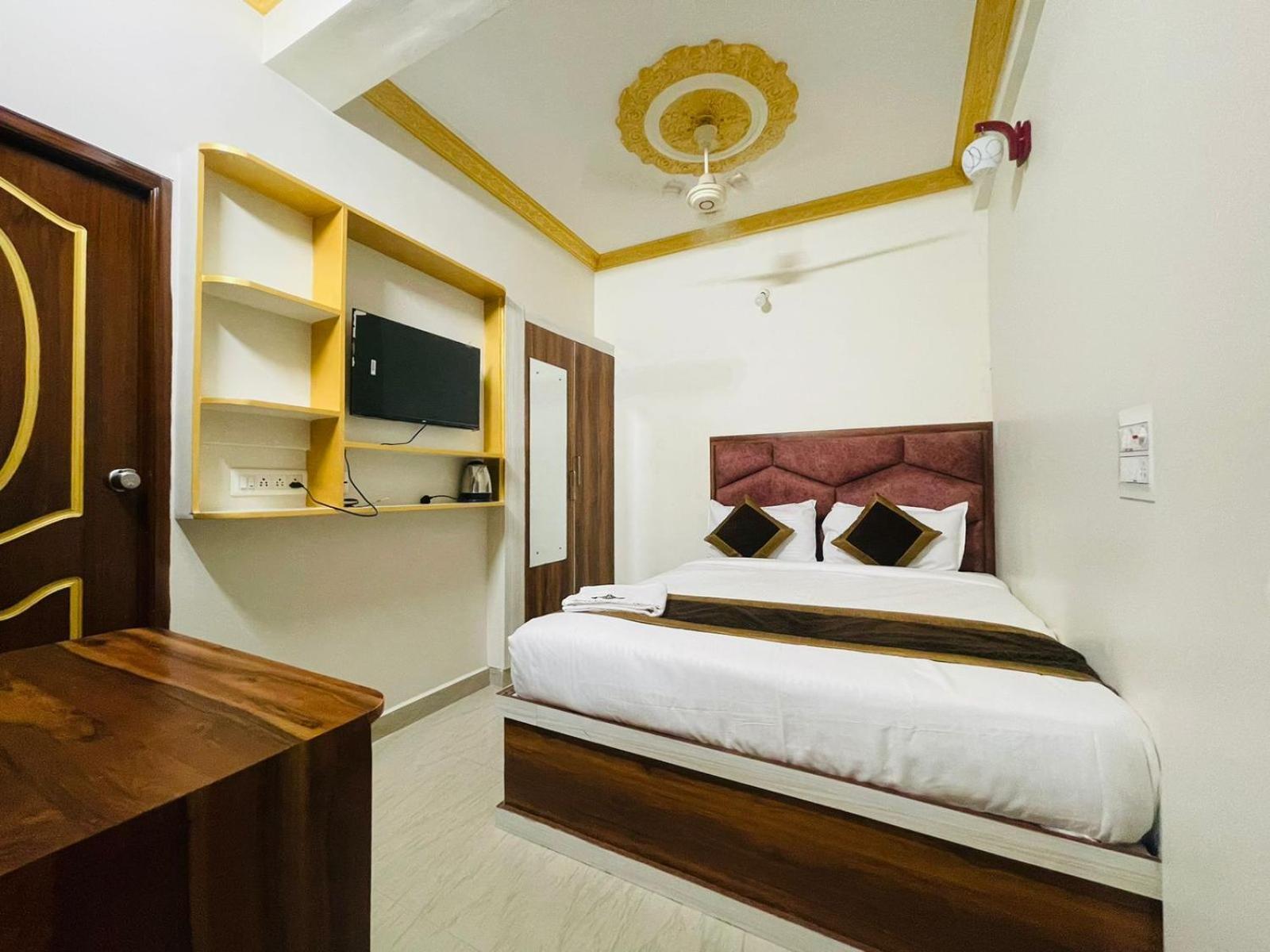 Hotel Boss Palace Mysore Exterior foto
